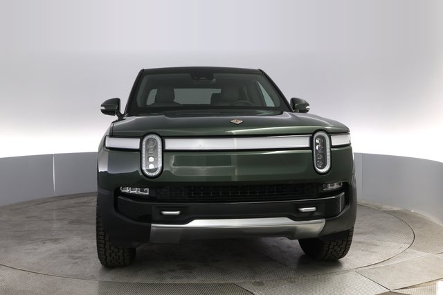 2023 Rivian R1T — photo 9 of 21
