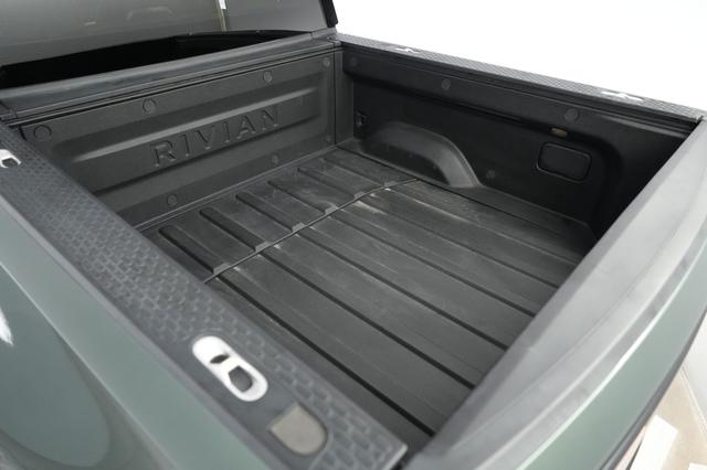 2023 Rivian R1T — photo 6 of 21