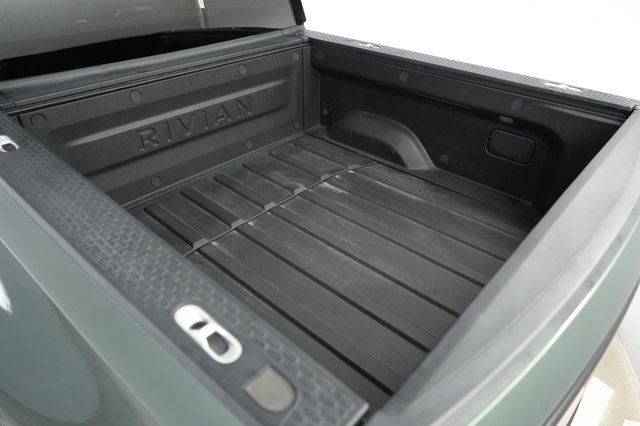 2023 Rivian R1T — photo 6 of 21