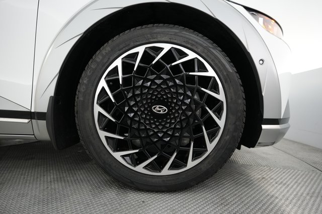 2023 Hyundai IONIQ 5 — photo 15 of 20