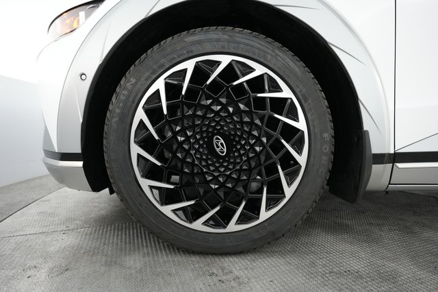 2023 Hyundai IONIQ 5 — photo 17 of 20