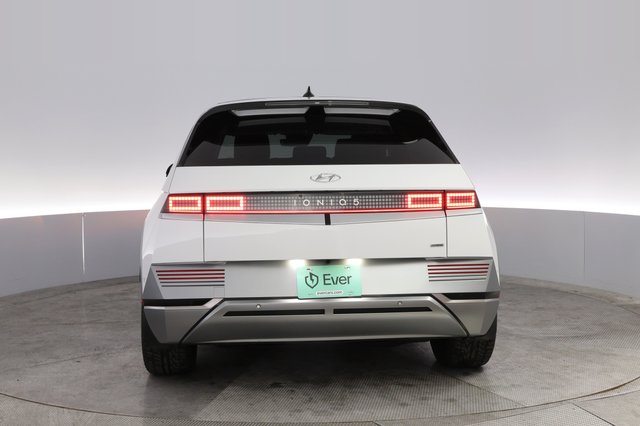 2023 Hyundai IONIQ 5 — photo 12 of 20