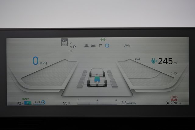 2023 Hyundai IONIQ 5 — photo 5 of 20