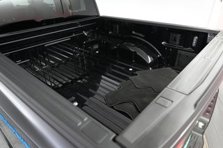 2024 Ford F-150 Lightning — photo 6 of 14