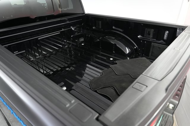 2024 Ford F-150 Lightning — photo 6 of 14