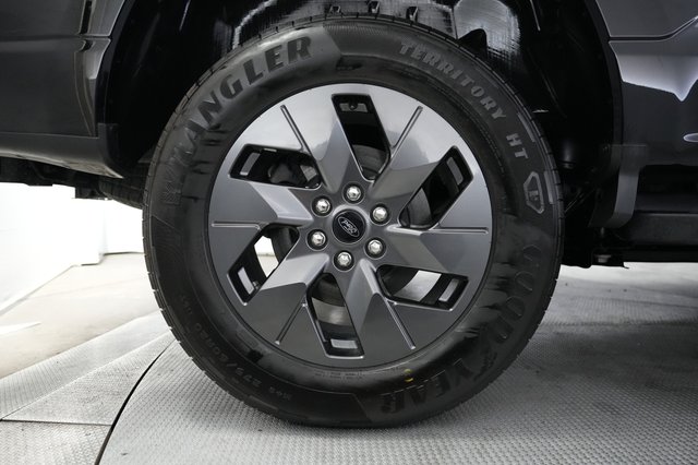 2024 Ford F-150 Lightning — photo 11 of 14