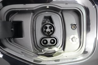 2024 Ford F-150 Lightning — photo 8 of 14