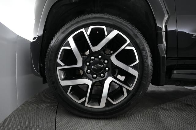 2024 Chevrolet Silverado EV — photo 7 of 15