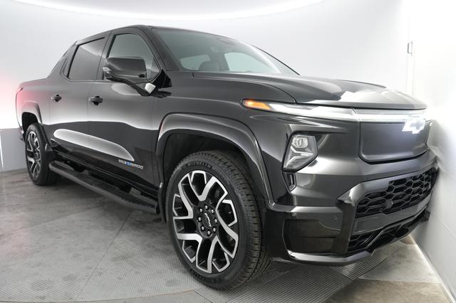 2024 Chevrolet Silverado EV — VIN 1GC40ZEL2RU301027