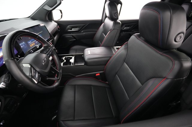 2024 Chevrolet Silverado EV — photo 3 of 15