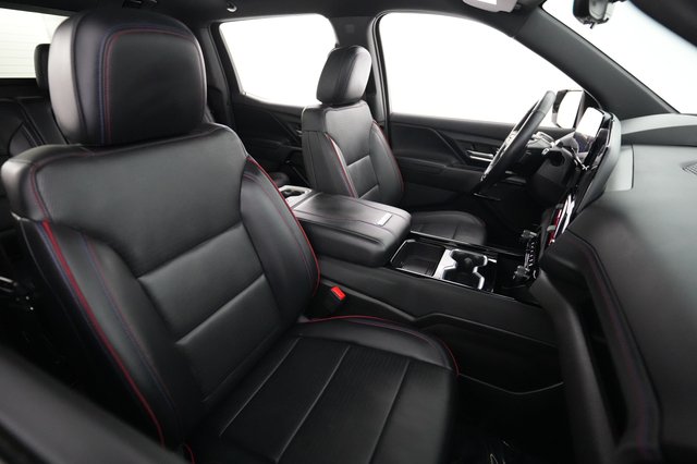 2024 Chevrolet Silverado EV — photo 12 of 15
