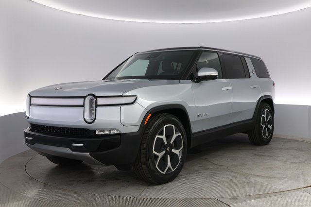 2024 Rivian R1S — VIN 7PDSGCBA6RN030480