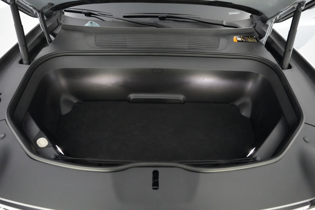 2024 Rivian R1S
