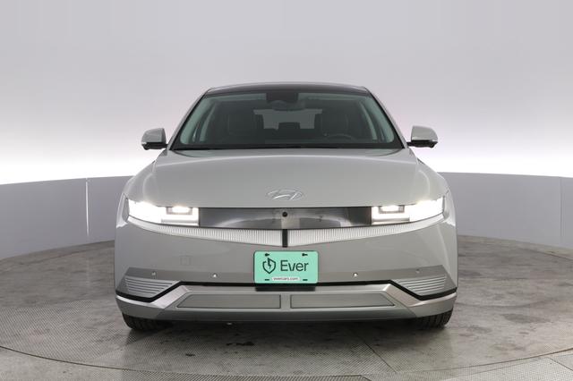 2024 Hyundai IONIQ 5 — photo 9 of 20