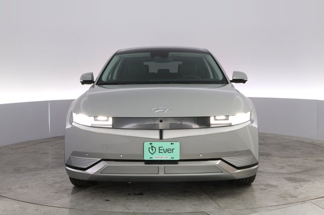 2024 Hyundai IONIQ 5 — photo 9 of 20