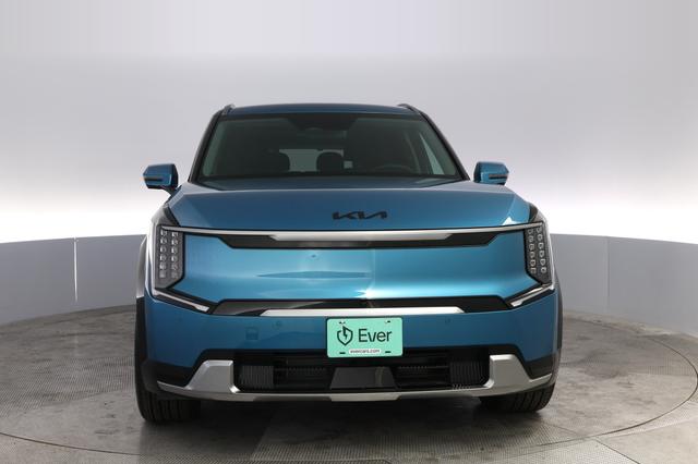 2024 Kia EV9 — photo 9 of 22