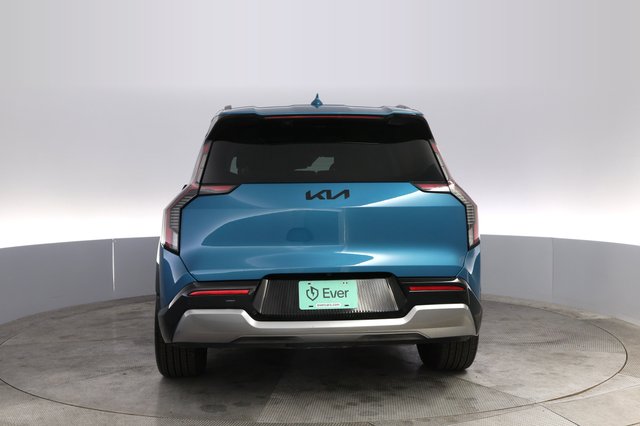 2024 Kia EV9 — photo 12 of 22