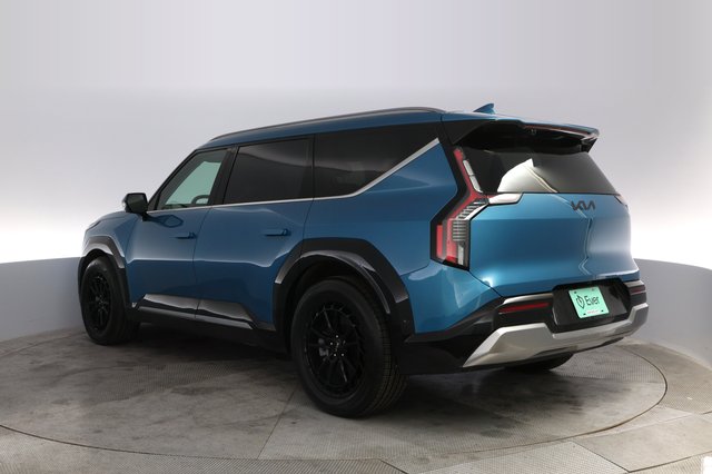 2024 Kia EV9 — photo 13 of 22