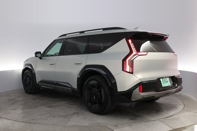2024 Kia EV9 — photo 12 of 24