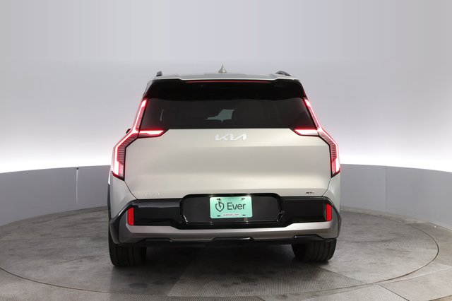 2024 Kia EV9 — photo 11 of 24