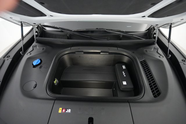 2024 Kia EV9 — photo 23 of 24