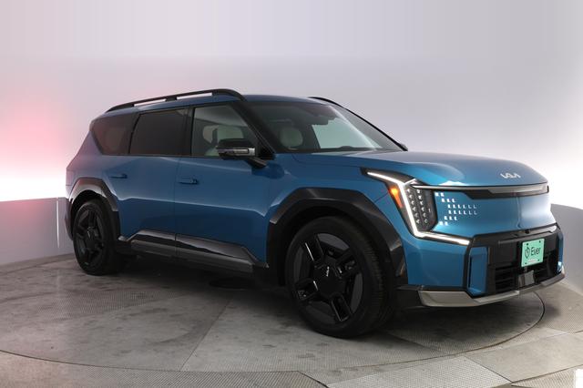 2024 Kia EV9 — photo 10 of 22