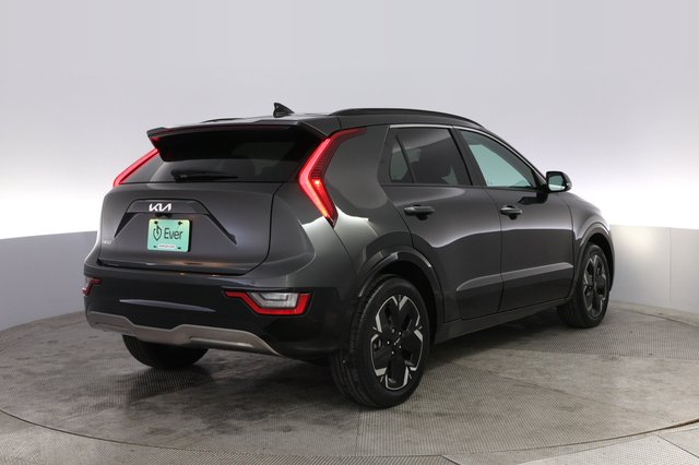 2024 Kia Niro EV — photo 2 of 21
