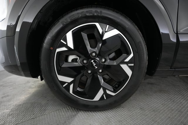 2024 Kia Niro EV — photo 17 of 21