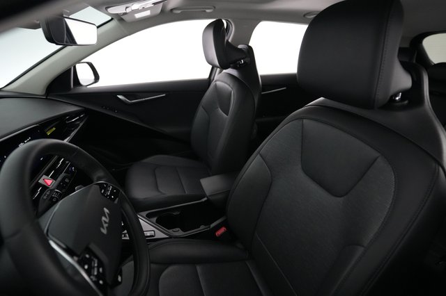 2024 Kia Niro EV — photo 3 of 21