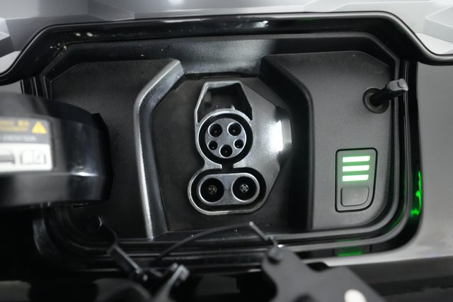 2024 Kia Niro EV — photo 8 of 21