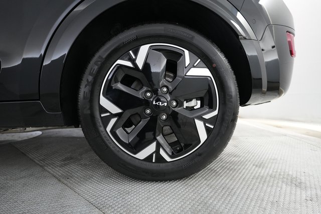 2024 Kia Niro EV — photo 16 of 21
