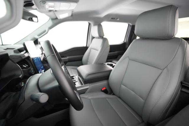 2025 Ford F-150 Lightning