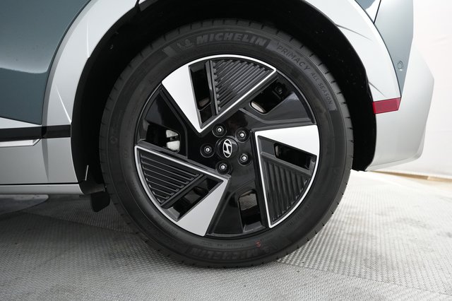 2025 Hyundai IONIQ 5 — photo 17 of 23