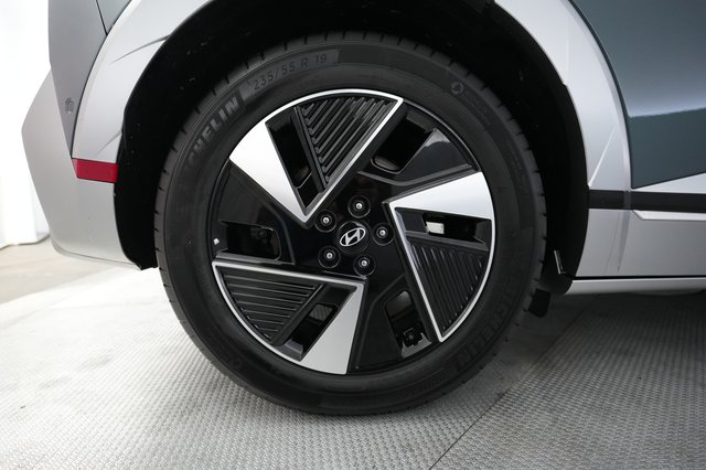 2025 Hyundai IONIQ 5 — photo 15 of 23
