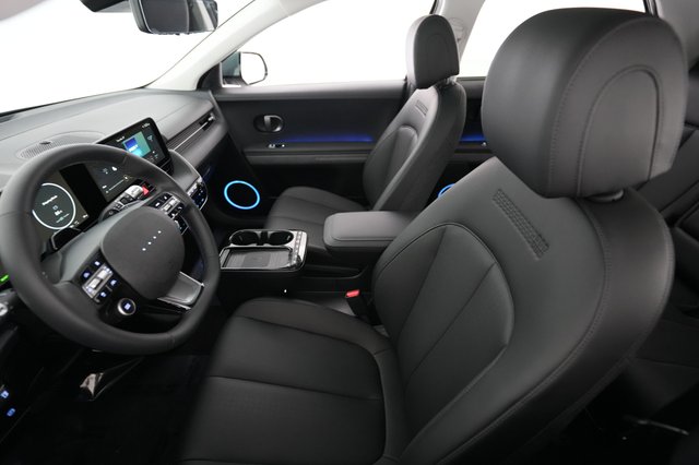 2025 Hyundai IONIQ 5 — photo 3 of 23