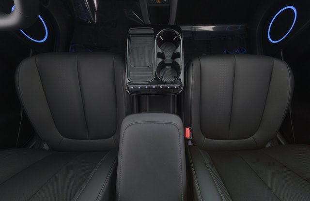 2025 Hyundai IONIQ 5 — photo 22 of 23