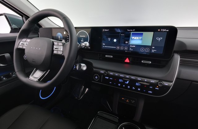 2025 Hyundai IONIQ 5 — photo 20 of 23