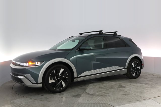 2025 Hyundai IONIQ 5 — photo 14 of 23