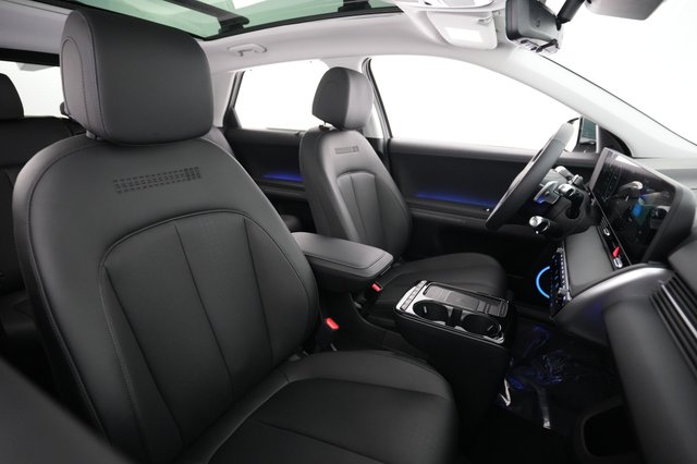 2025 Hyundai IONIQ 5 — photo 18 of 23