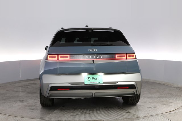 2025 Hyundai IONIQ 5 — photo 12 of 22