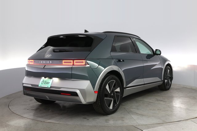 2025 Hyundai IONIQ 5 — photo 2 of 23