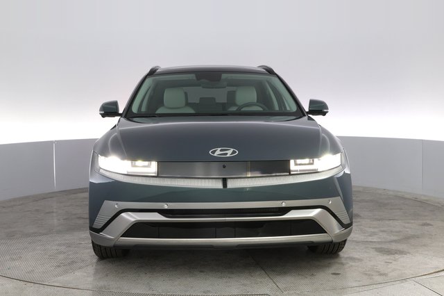 2025 Hyundai IONIQ 5 — photo 9 of 23