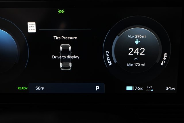 2025 Hyundai IONIQ 5 — photo 5 of 23