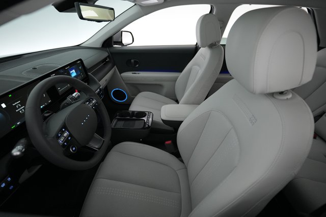 2025 Hyundai IONIQ 5 — photo 3 of 23