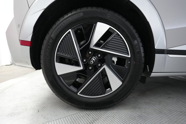 2025 Hyundai IONIQ 5 — photo 16 of 23