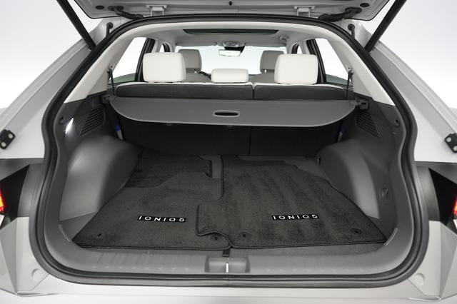 2025 Hyundai IONIQ 5 — photo 6 of 23