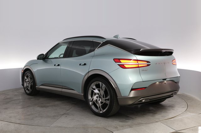 2023 Genesis GV60 — photo 13 of 21