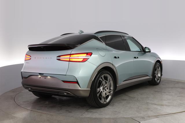 2023 Genesis GV60 — photo 2 of 21