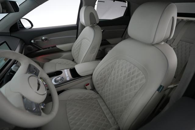 2023 Genesis GV60 — photo 3 of 21