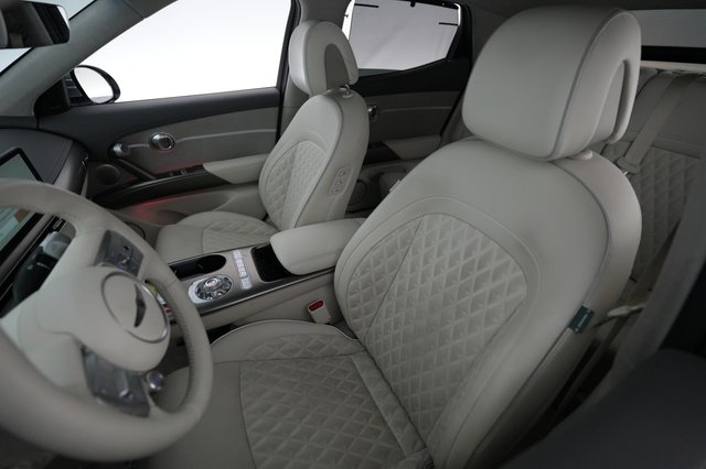 2023 Genesis GV60 — photo 3 of 21